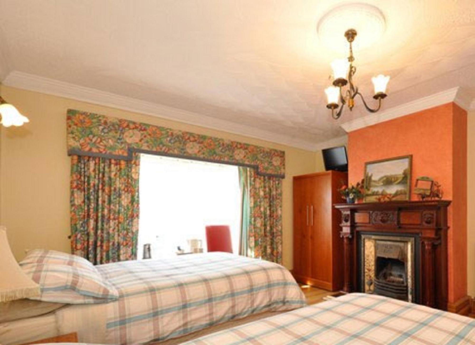 Lynfield Guest House Голуэй Экстерьер фото