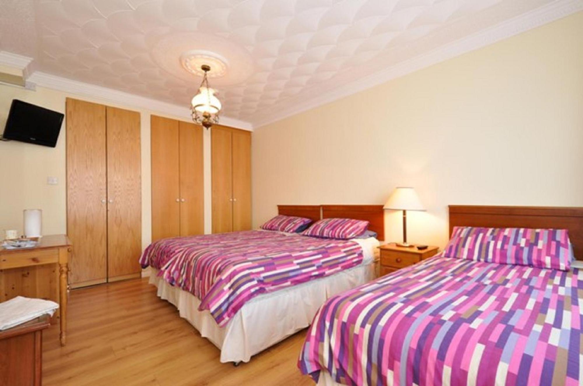 Lynfield Guest House Голуэй Экстерьер фото