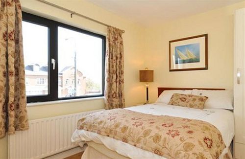 Lynfield Guest House Голуэй Экстерьер фото